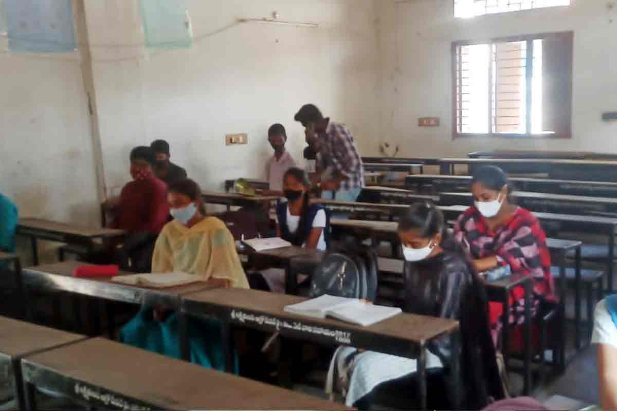 చదవండి.. ఆనందించండి