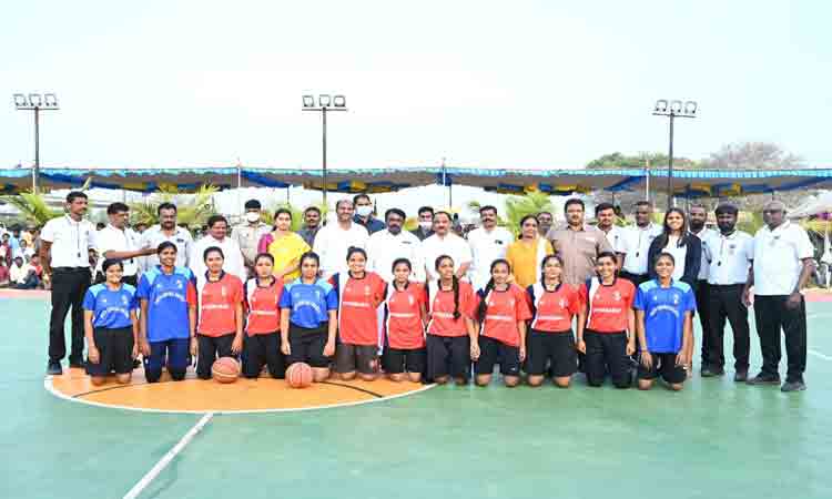 గ్రామీణులకు చేరువగా బాస్కెట్‌బాల్‌