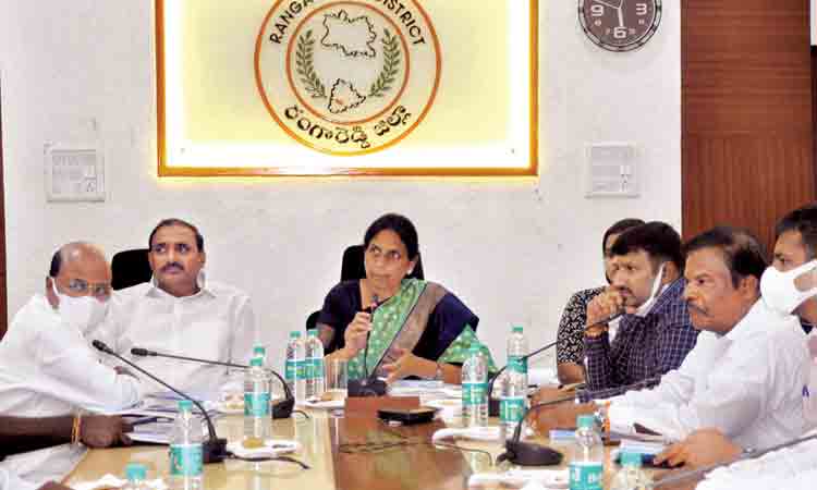 ప్రభుత్వ బడుల్లో అన్ని హంగులు