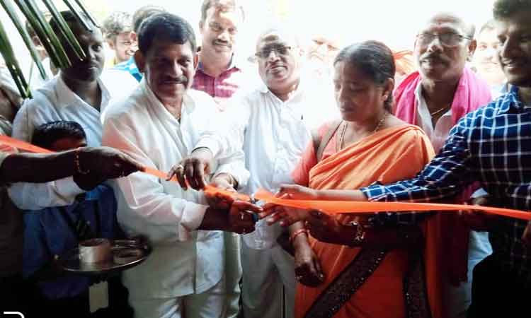 చదువులమ్మ సేవలో సాఫ్ట్‌వేర్‌ ఇంజినీర్‌