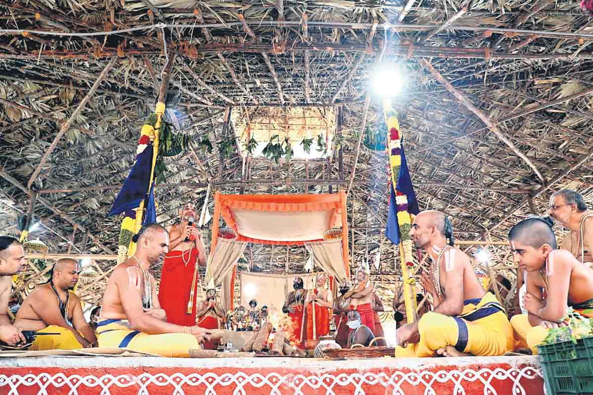 శంఖచక్రధరం దేవం..లోకనాథం దయానిధిం