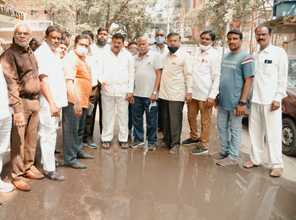 Pipelines | పైపులైన్‌ల ఏర్పాటుకు ప్రతిపాదనలు సిద్ధం చేయండి :  ఎమ్మెల్యే ముఠా గోపాల్‌