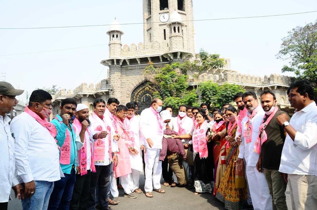 Modi apologize telangana | నరేంద్ర మోడీ వెంటనే క్షమాపణ చెప్పాలి : మాజీ ఎమ్మెల్యే ప్రేమ్‌సింగ్‌ రాథోడ్‌