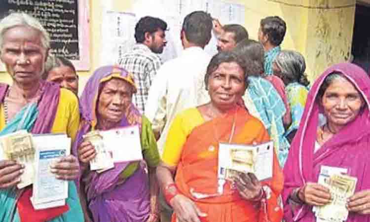 ఏప్రిల్‌ నుంచి కొత్త పింఛన్లు