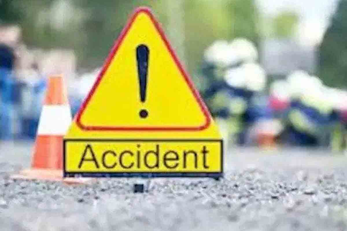 మేడ్చ‌ల్‌లో ఘోర ప్ర‌మాదం.. ఇద్ద‌రు దుర్మ‌ర‌ణం