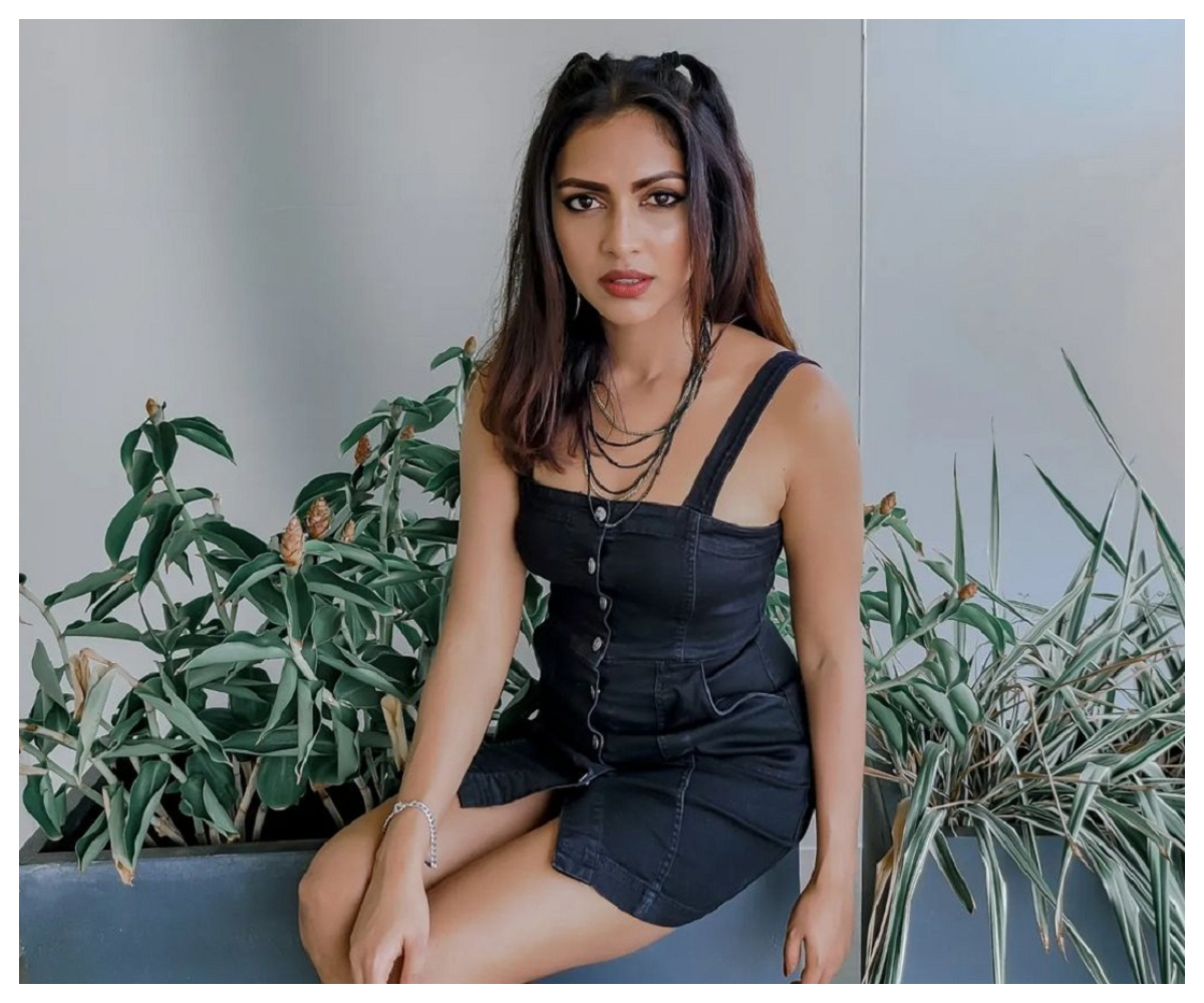 Amala Paul | అమలా పాల్‌ అందాలకు సాహో అనాల్సిందే..