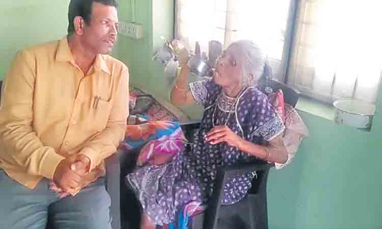 కేసీఆర్‌ను సూడాల.. పాణం పోవాల