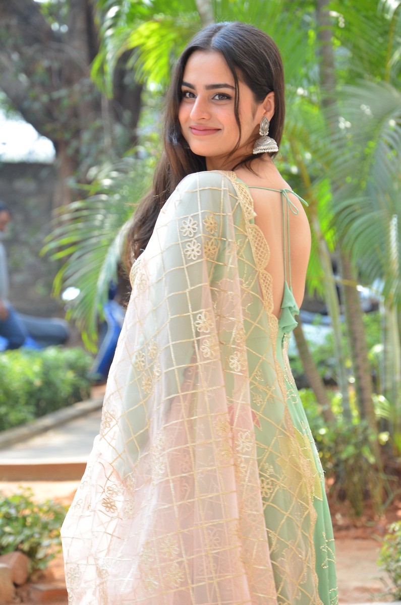 Ayesha Khan