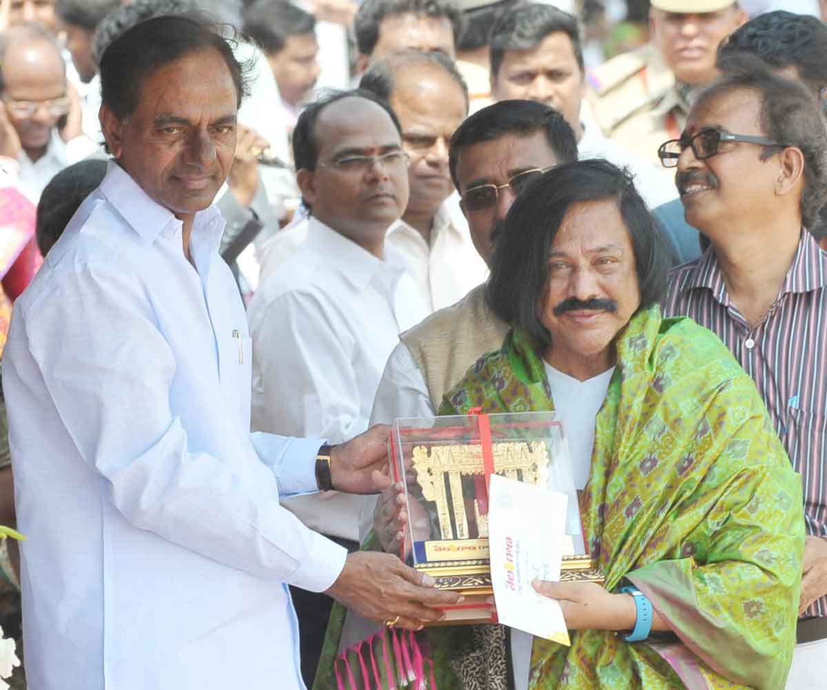 ఫొటో జర్నలిస్టు భరత్‌ భూషణ్‌ కన్నుమూత