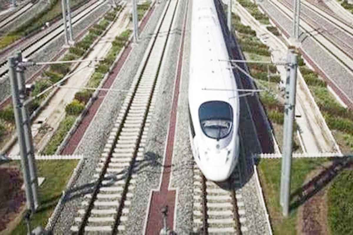 ముంబై-అహ్మదాబాద్‌ బుల్లెట్‌ రైలుకు 19 వేల కోట్లు