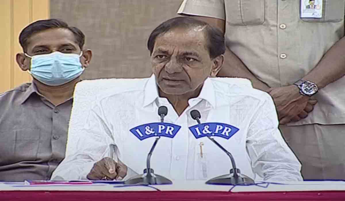 బీజేపీ అధ్య‌క్షుడిని చూస్తే జాలేస్తుంది.. ఆయ‌న‌కు స‌దువు వ‌స్త‌దో రాదో పాపం : సీఎం కేసీఆర్‌ సెటైర్