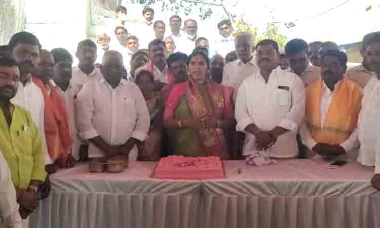 CM KCR Birthday | ఏడుపాయ‌ల ఆల‌యంలో సీఎం కేసీఆర్ బ‌ర్త్‌డే వేడుక‌లు