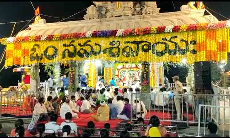 ఘనంగా చెర్వుగట్టు రామలింగేశ్వరుని బ్రహ్మోత్సవాలు