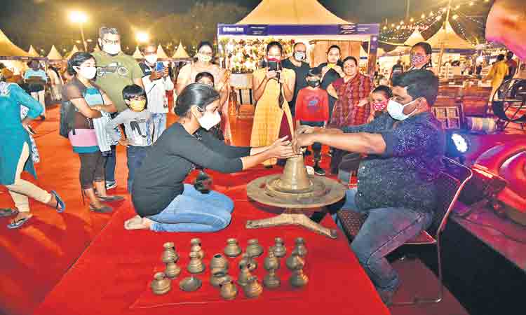 ‘హునర్‌ హాట్‌’లో సందడే.. సందడి