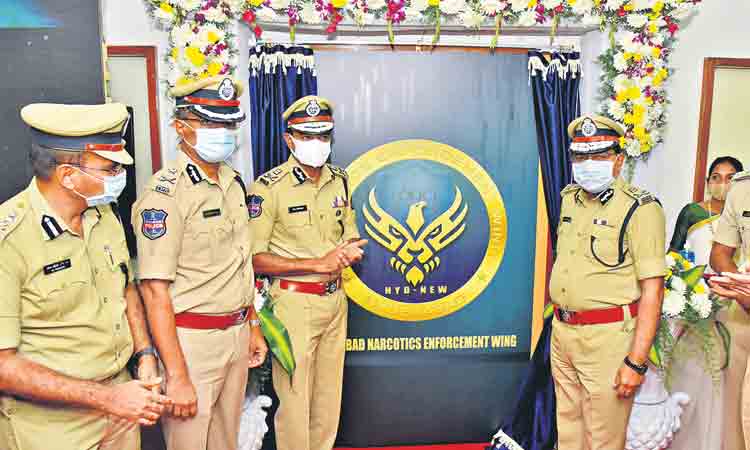 డ్రగ్స్‌ మూలాలను పెకిలిస్తాం