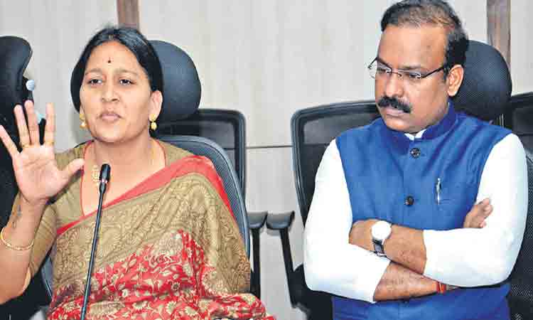 పార్లమెంటును అవమానించిన మోదీ