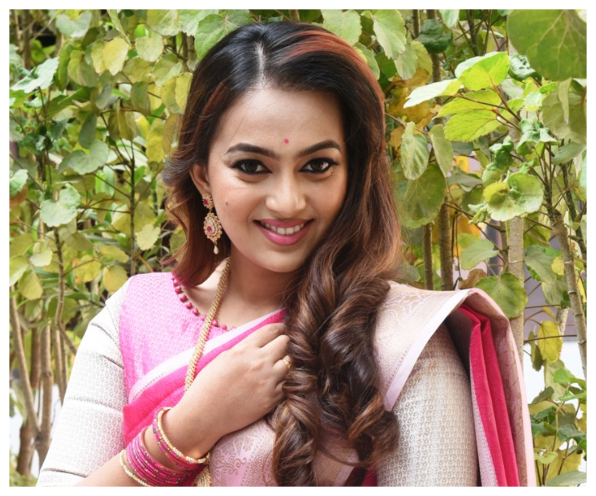 Ester Noronha | 69 సంస్కార్ కాలనీ మూవీ ట్రైలర్ లాంచ్ ఈవెంట్‌లో ఎస్తేర్..