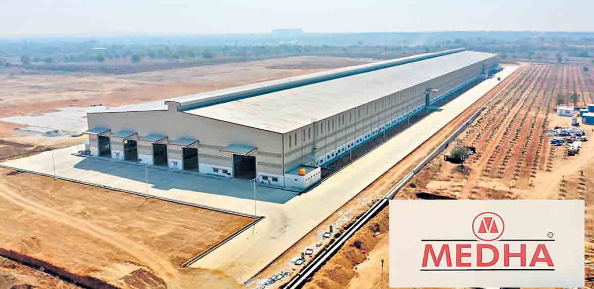 రైల్‌ కోచ్‌ మేడిన్‌ తెలంగాణ