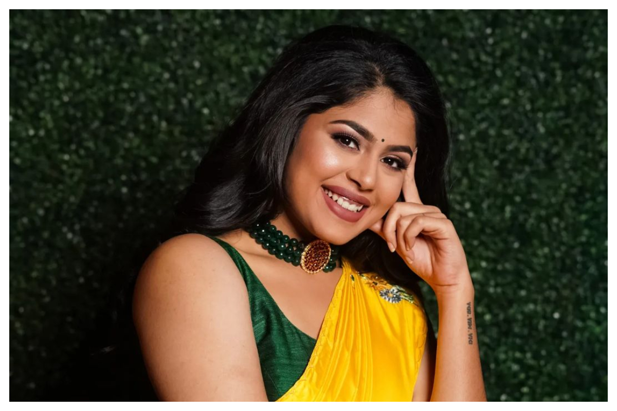 Faria Abdullah | ఎల్లో కలర్ చీరలో కేక పుట్టిస్తున్న ఫరియా అబ్దుల్లా..