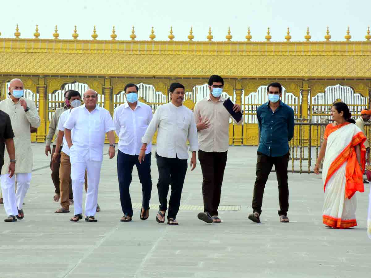 Yadadri temple : యాదాద్రి స్వర్ణతాపడానికి రూ. 3కోట్ల విరాళం..