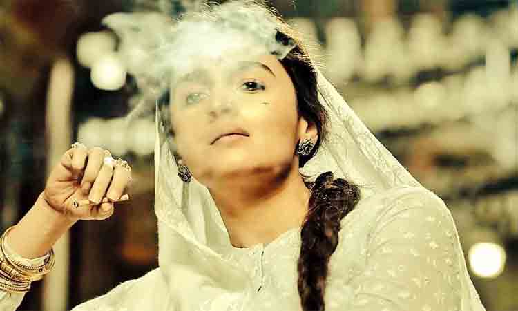 Gangubai Kathiawadi Review |  గంగూభాయ్ కతియావాడీ ఎలా ఉంది.. భన్సాలీ మరో హిట్ కొట్టాడా..?