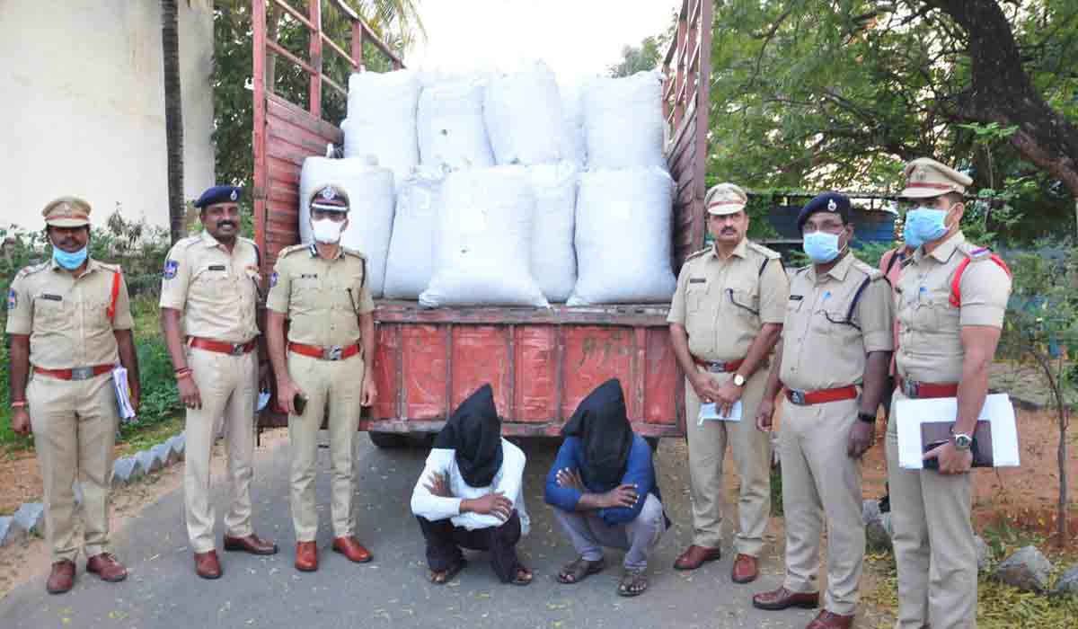 జనగామ జిల్లాలో రూ. 2.36 కోట్ల‌ విలువైన గంజాయి పట్టివేత