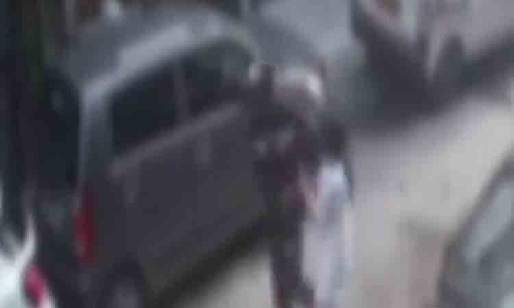 Video: పబ్లిక్‌లో బాలికపై దాడి… సీరియస్‌గా స్పందించిన మహిళా కమిషన్‌