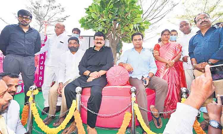 ప్రజల వద్దకే పాలన