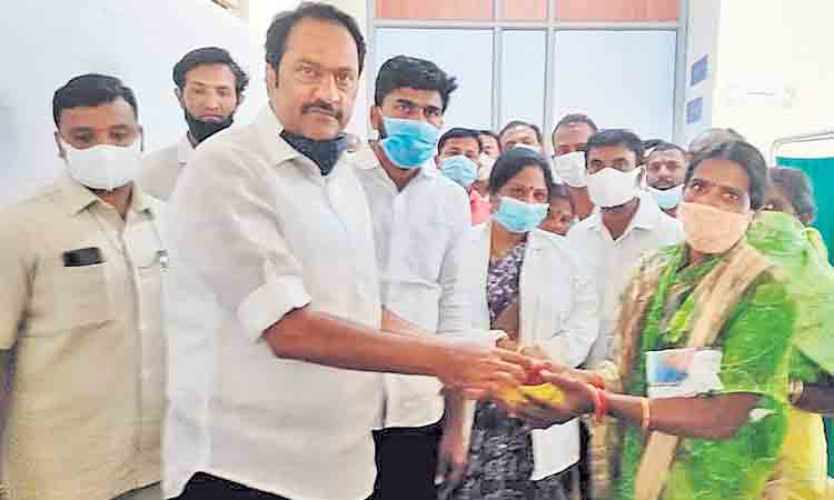 ప్రభుత్వ దవాఖానలకు మహర్దశ : ఎమ్మెల్యే గోపీనాథ్‌