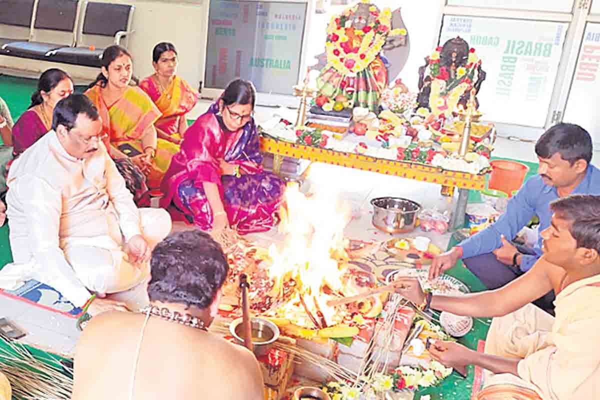 వైభవంగా వసంత పంచమి వేడుకలు