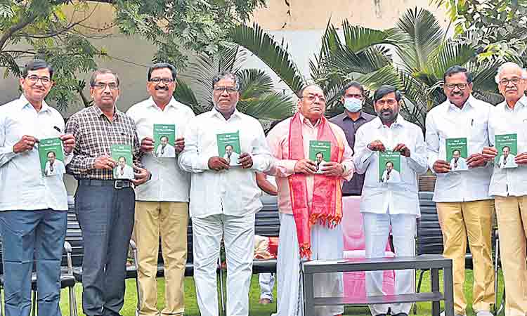 దేశానికి కొత్త అభివృద్ధి నమూనా కేసీఆర్‌