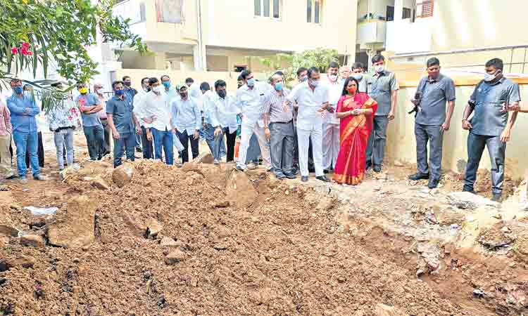 నాలా పనులను మూడు నెలల్లో పూర్తి చేయండి!!