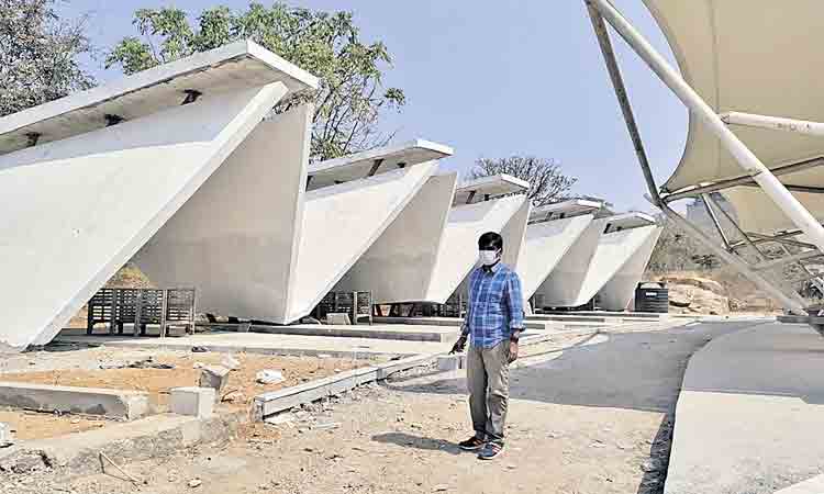 వడివడిగా..మహా ప్రస్థానం పనులు