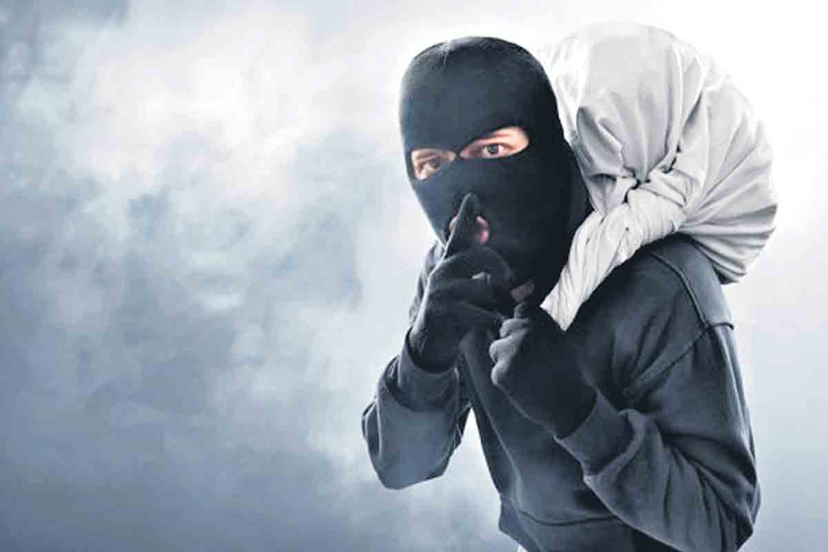 వైద్యశాలకు వెళ్లొచ్చేసరికి..