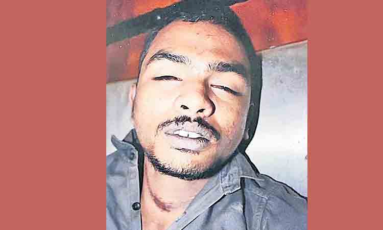 మానసిక ఒత్తిడితో విద్యార్థి ఆత్మహత్య