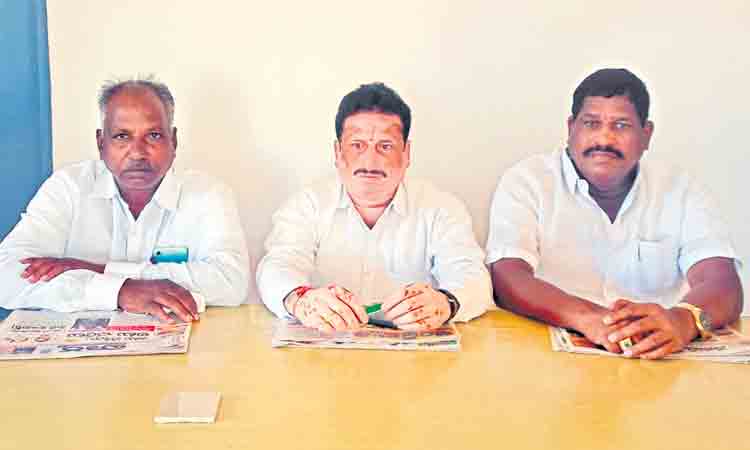 మంత్రి, ఎంపీల జోలికొస్తే ఊరుకోం