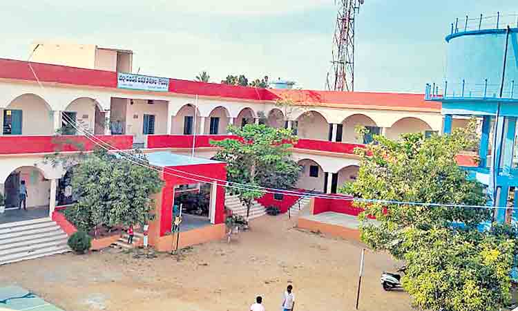 నిధులు వృథా కాకుండా…