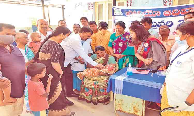 విధిగా పోలియో చుక్కలు వేయించాలి