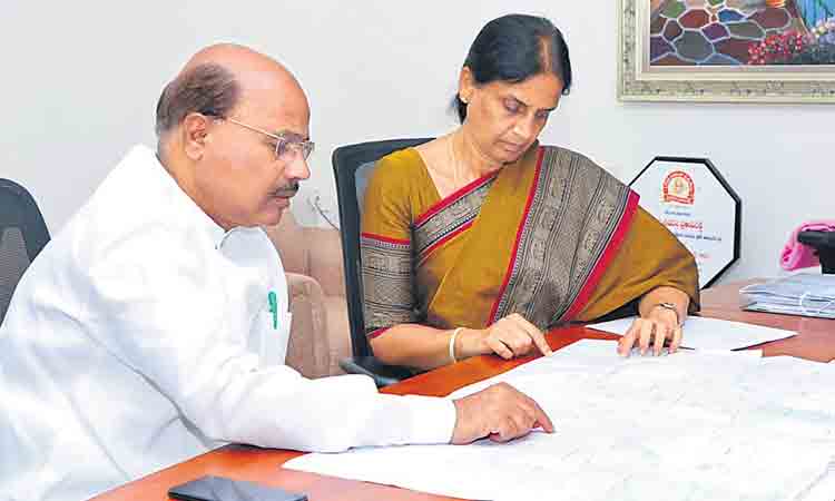 రూ.194 కోట్లతో నాలాల అభివృద్ధి