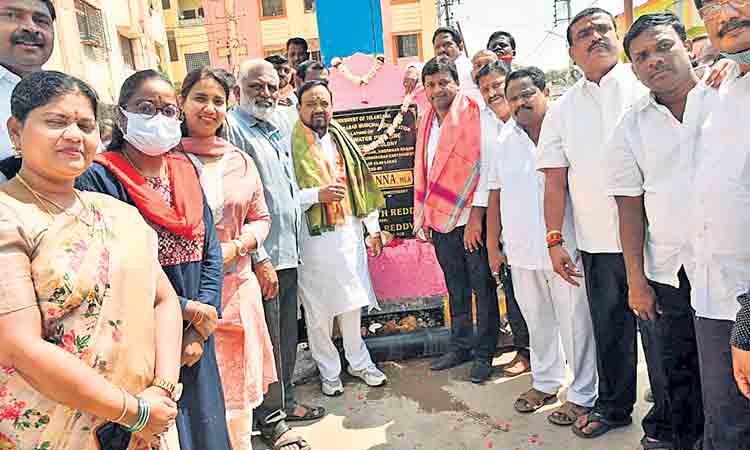 పైసా ఖర్చు లేకుండా ‘డబుల్‌ ఇండ్లు’