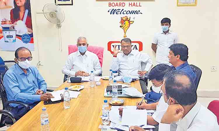 విజయ పథాన నడిపిద్దాం