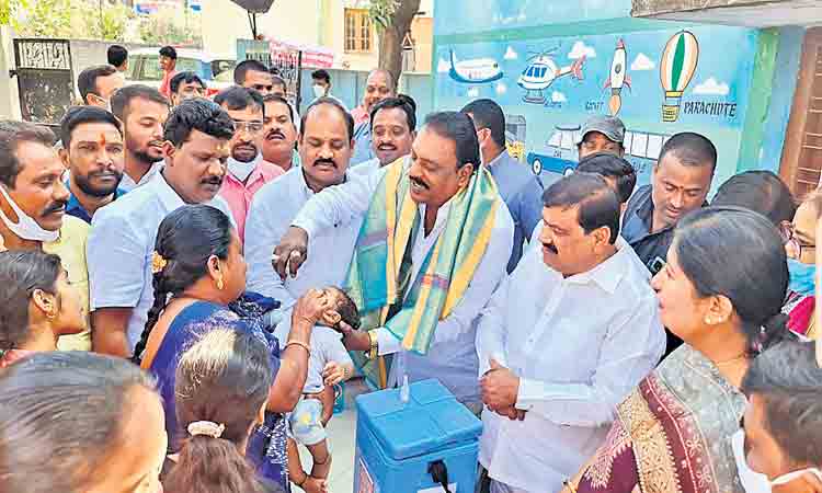 విజయవంతంగా పల్స్‌ పోలియో