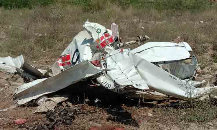 న‌ల్ల‌గొండ జిల్లాలో కూలిన హెలికాప్ట‌ర్.. పైల‌ట్ మృతి