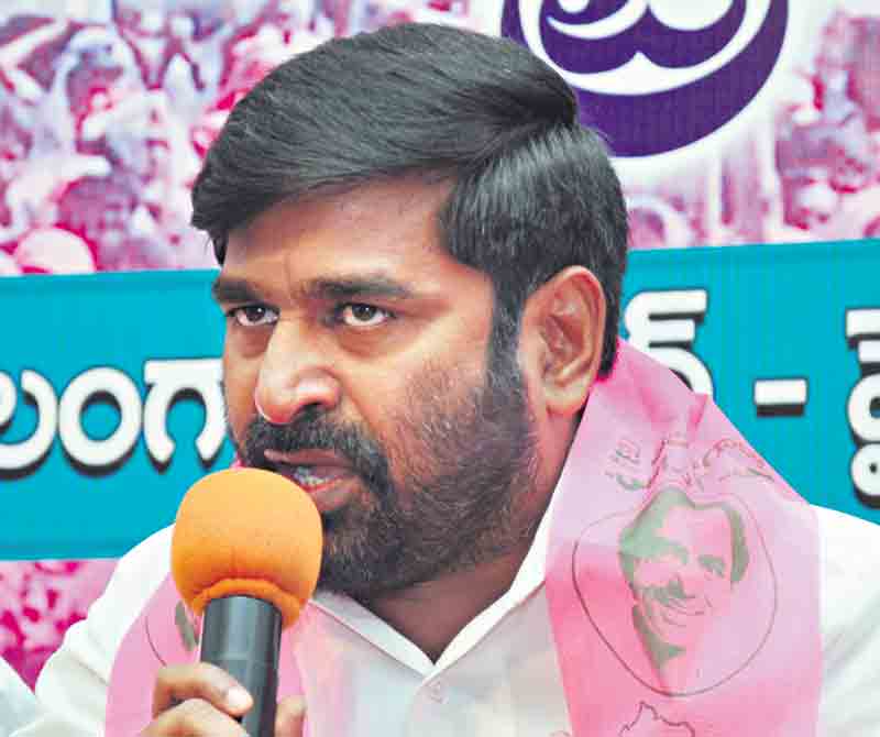 రాజ్యాంగంపై చర్చకు భయమెందుకు?