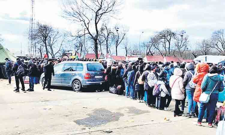 బంకర్లే దిక్కు