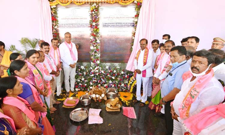 CM KCR | సంగమేశ్వర, బసవేశ్వర ఎత్తిపోతల పథకాలకు సీఎం కేసీఆర్‌ శంకుస్థాపన