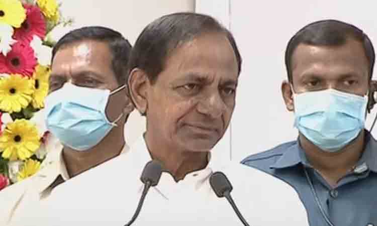 అధికారులకు శిరస్సు వంచి నమస్కరిస్తున్నా : సీఎం కేసీఆర్‌