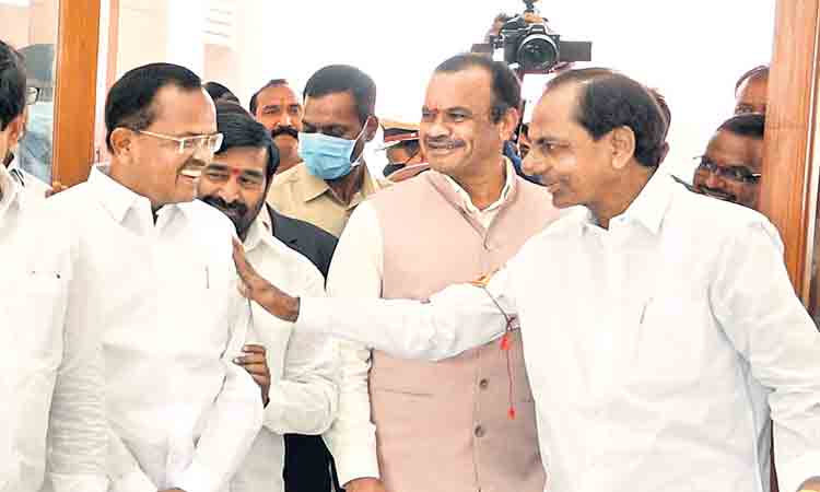 95% ఉద్యోగాలు మనోళ్లకే