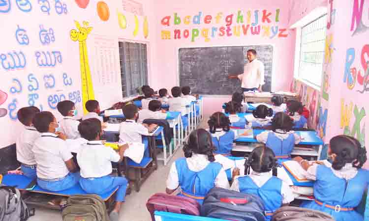 గోపాల్‌నగర్‌ ప్రైమరీ స్కూల్‌కు పూర్వవైభవం