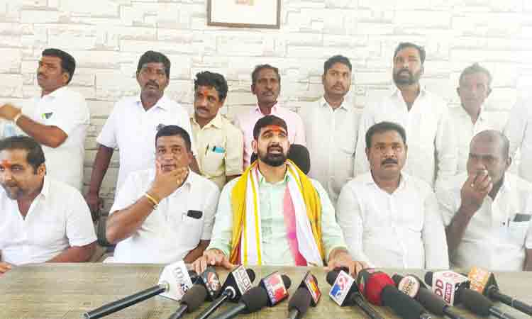 దేశ రాజకీయాలకు కేసీఆర్‌ అవసరం